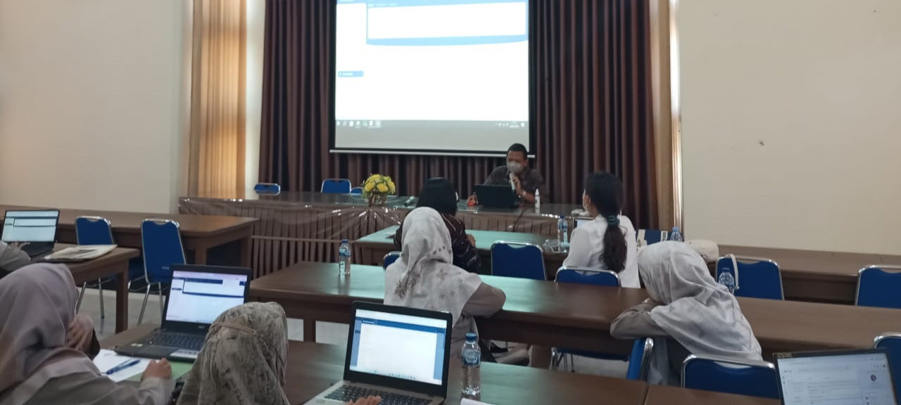 Pelatihan dan Pendampingan Sistem Informasi Akademik